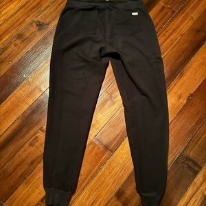Figs jogger scrub pants. Black. Sz small.